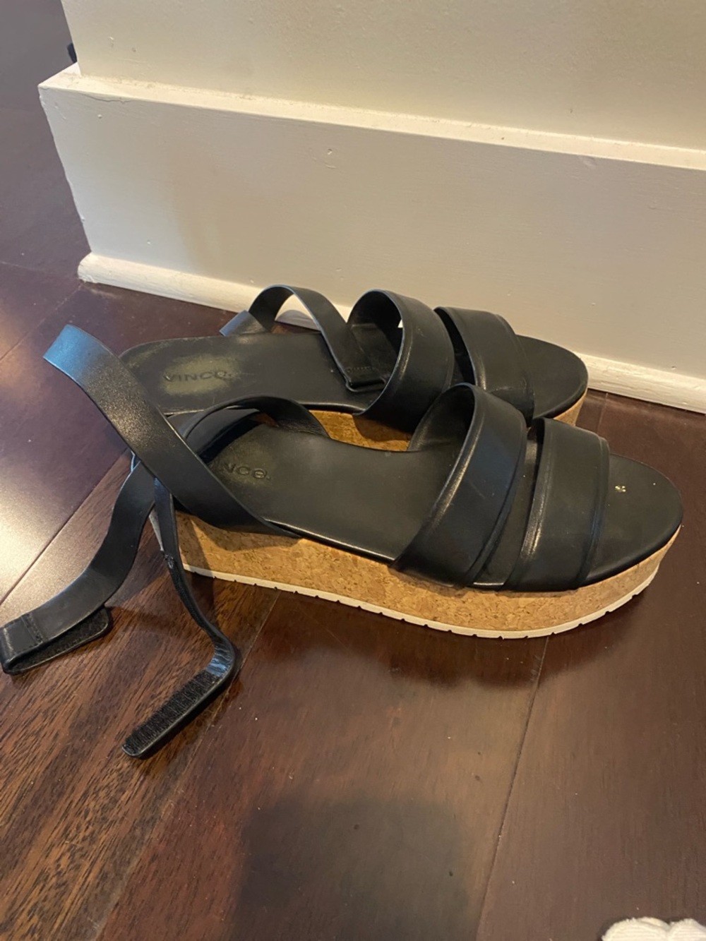 Vince Black Leather Platform Cork-Trim Sandals - Picture 4 of 5